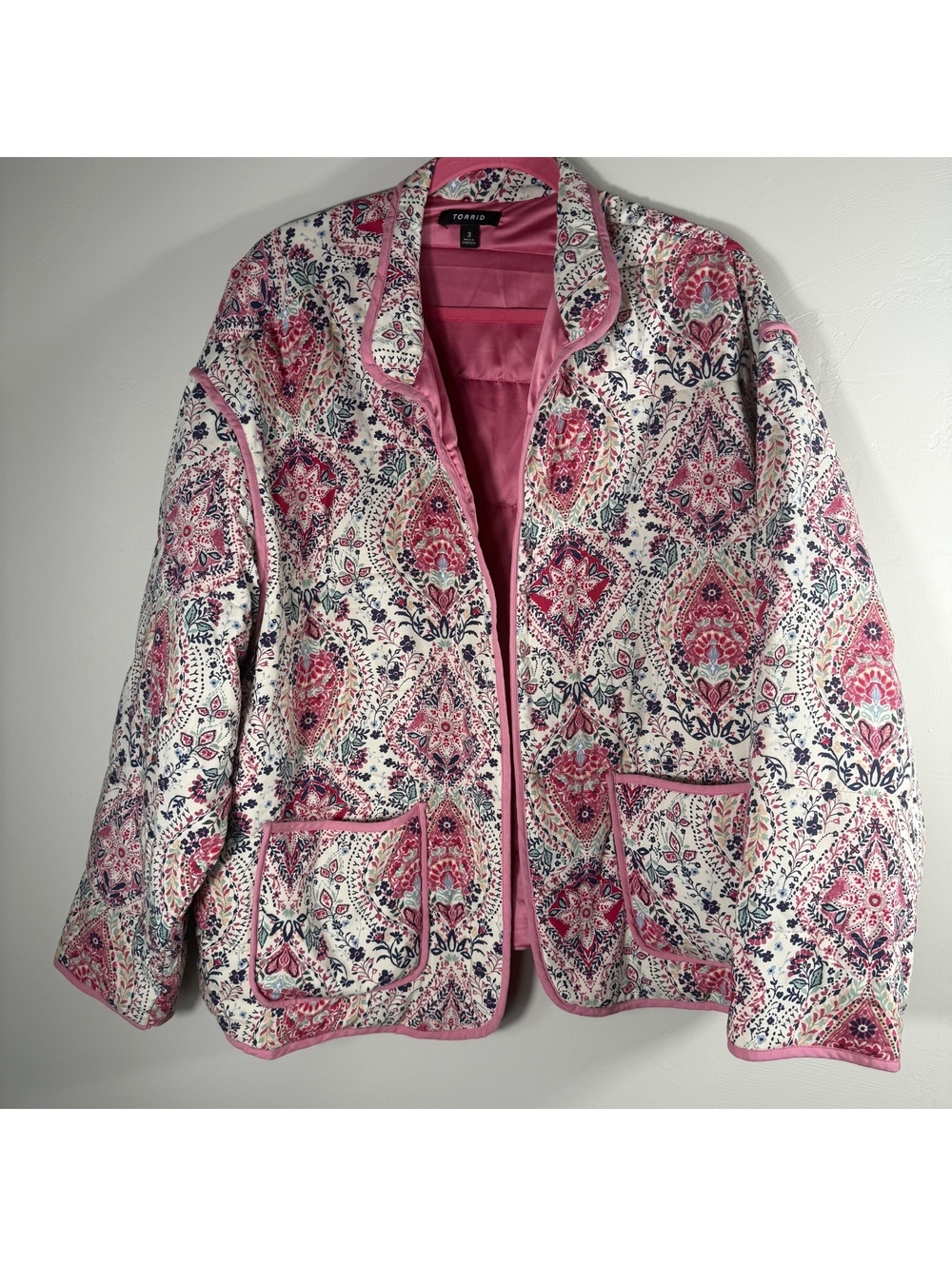 Torrid Pink Floral Quilted Jacket | 3x